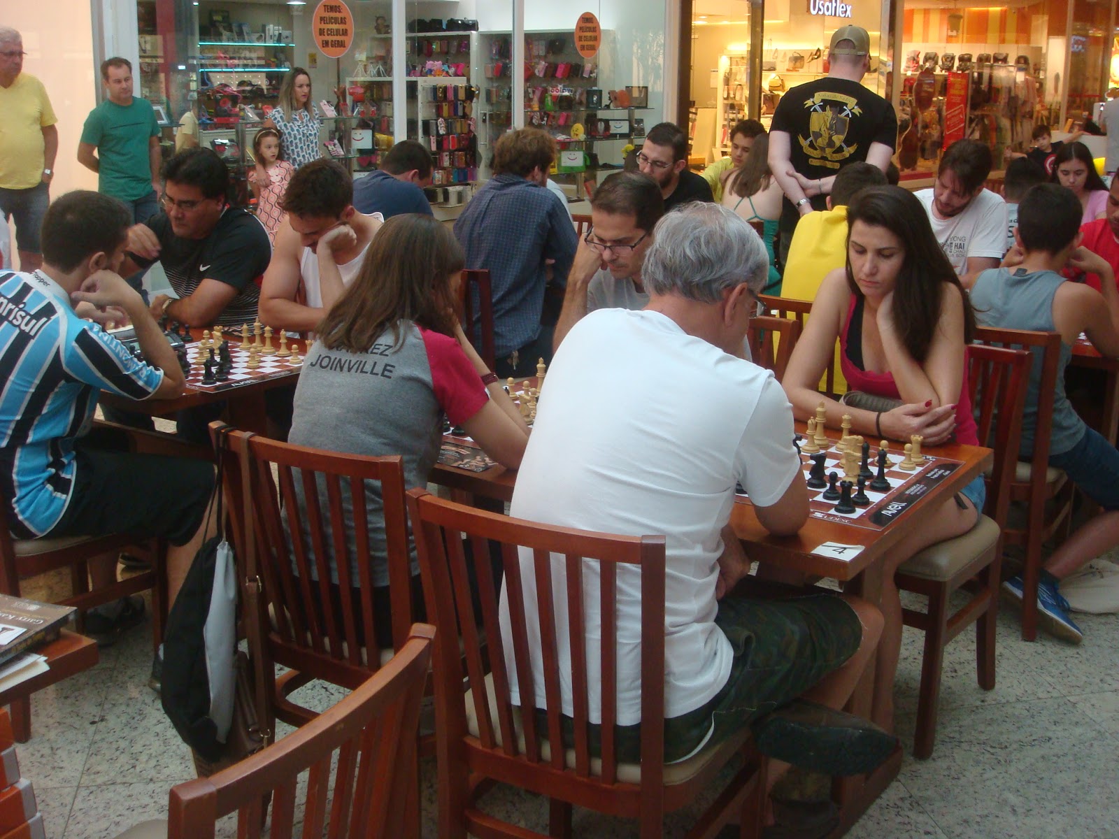 Notícia - Núcleo de xadrez da Udesc Joinville realiza primeiro torneio  online nesta sexta