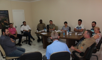 Reunião com diversas organizações abordou implantação de horto no município