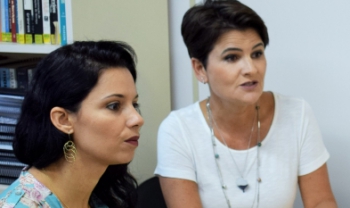Professora Aline Regina Santos (esq) e Ana Paula Grillo Rodrigues