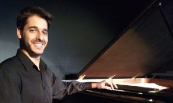 Pianista Arílton Medeiros - foto: Jéssica Ignácio de Souza
