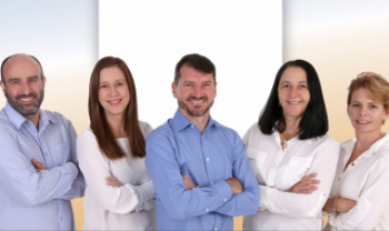 Cleuxir (ao centro) com os diretores assistentes: Aleksandro, Paula, Rosane e Liziane