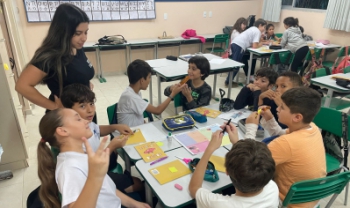 Atividade em sala de aula envolveu estudantes do 5º ano do Ensino
	Fundamental - foto: Esag Kids
